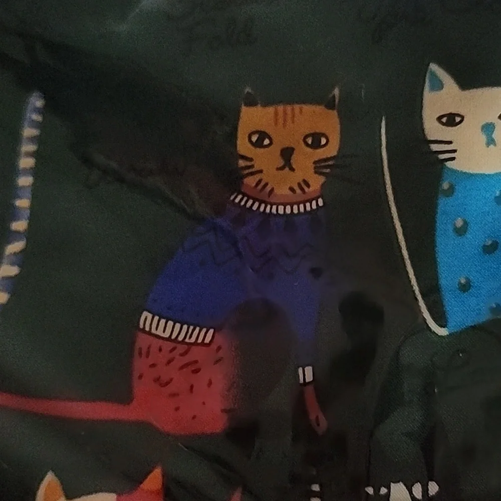 CAT LOADED SCARF PERFECT FOR THE CAT LOVER